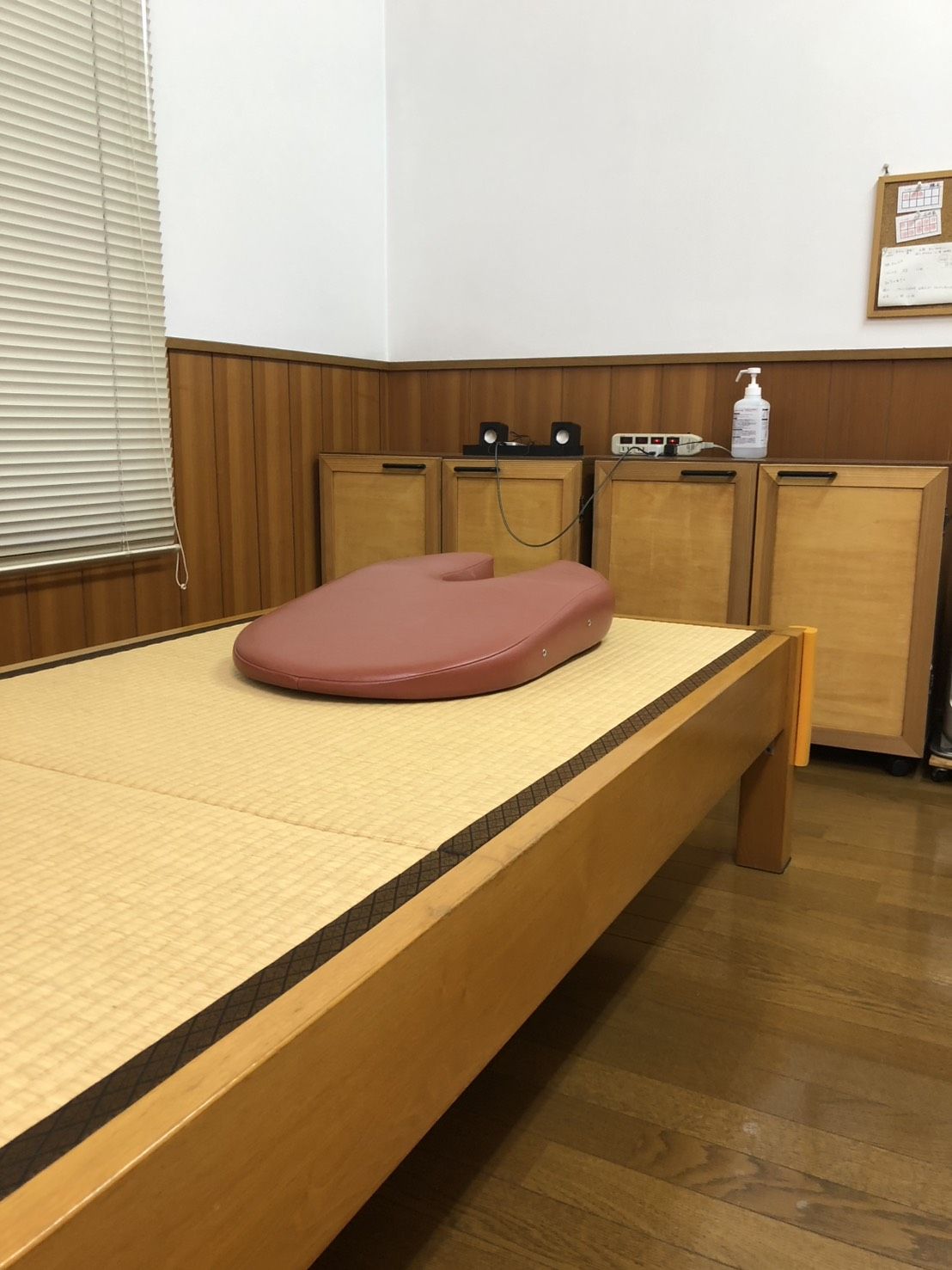 畳ベッドの施術室